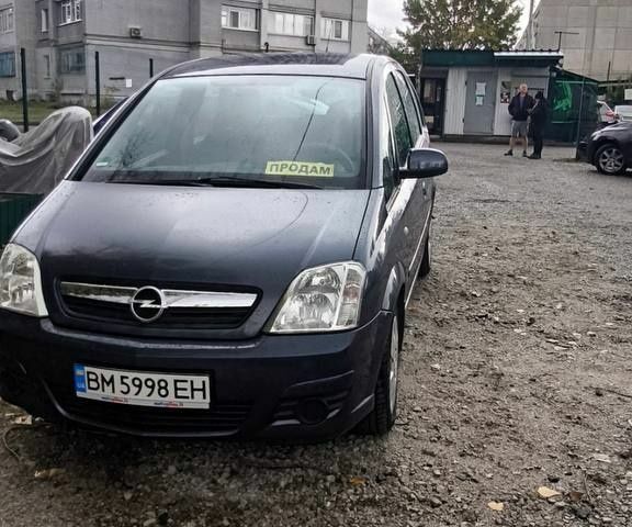 Синий Опель Мерива, объемом двигателя 1.6 л и пробегом 190 тыс. км за 4900 $, фото 1 на Automoto.ua