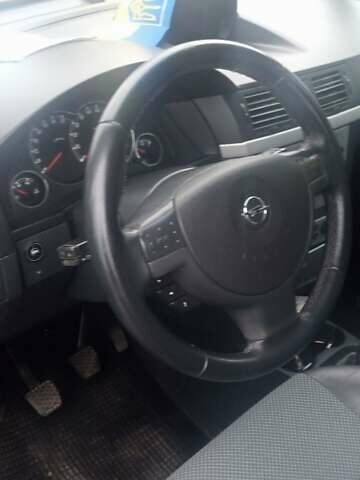 Опель Мерива 2009 в Ровно на Automoto.ua Синий Опель Мерива, объемом двигателя 1.6 л и пробегом 283 тыс. км за 4650 $, фото 19 на Automoto.ua