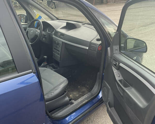 Синій Опель Меріва, об'ємом двигуна 1.6 л та пробігом 255 тис. км за 5500 $, фото 4 на Automoto.ua