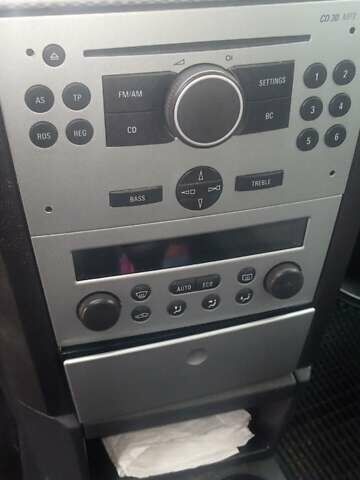 Опель Мерива 2009 в Ровно на Automoto.ua Синий Опель Мерива, объемом двигателя 1.6 л и пробегом 283 тыс. км за 4650 $, фото 46 на Automoto.ua