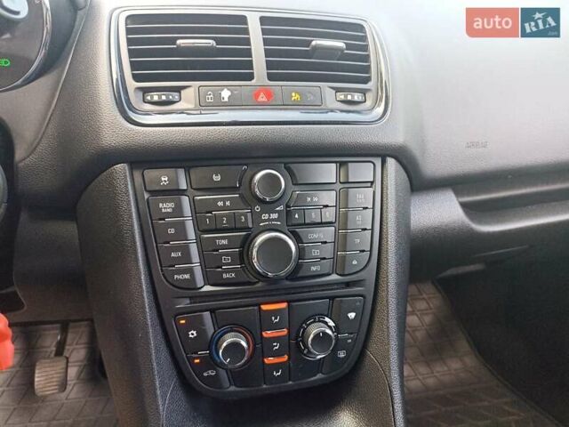 Синій Опель Меріва, об'ємом двигуна 1.4 л та пробігом 208 тис. км за 5950 $, фото 22 на Automoto.ua