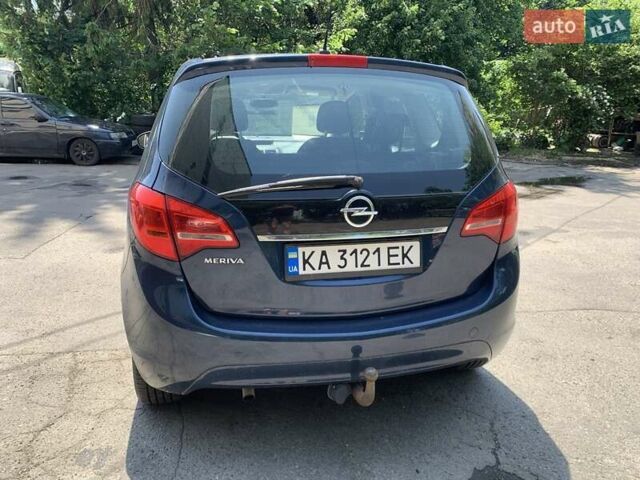 Синий Опель Мерива, объемом двигателя 1.36 л и пробегом 236 тыс. км за 6000 $, фото 3 на Automoto.ua