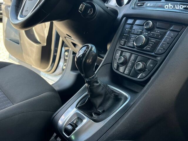 Синий Опель Мерива, объемом двигателя 1.4 л и пробегом 168 тыс. км за 5990 $, фото 6 на Automoto.ua