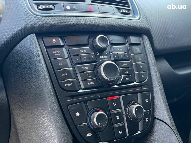 Синий Опель Мерива, объемом двигателя 1.4 л и пробегом 168 тыс. км за 5990 $, фото 19 на Automoto.ua