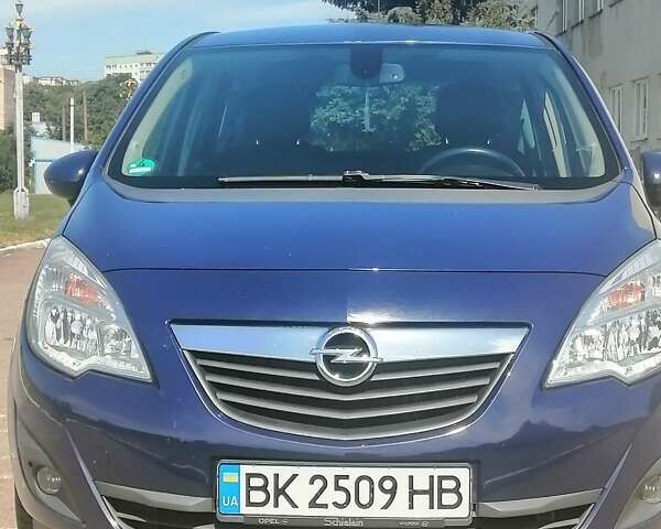 Синий Опель Мерива, объемом двигателя 1.69 л и пробегом 225 тыс. км за 5699 $, фото 1 на Automoto.ua