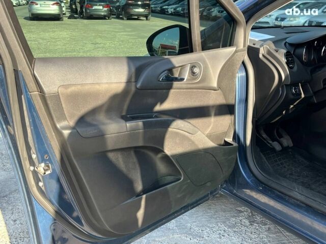 Синий Опель Мерива, объемом двигателя 1.4 л и пробегом 168 тыс. км за 5990 $, фото 23 на Automoto.ua