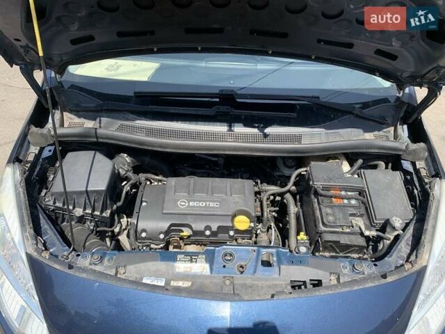 Синий Опель Мерива, объемом двигателя 1.36 л и пробегом 236 тыс. км за 6000 $, фото 10 на Automoto.ua