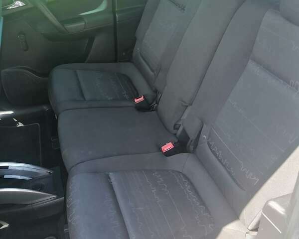 Синий Опель Мерива, объемом двигателя 1.69 л и пробегом 225 тыс. км за 5699 $, фото 10 на Automoto.ua