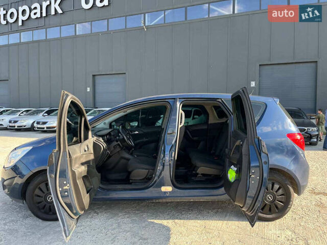 Синій Опель Меріва, об'ємом двигуна 1.4 л та пробігом 168 тис. км за 5990 $, фото 15 на Automoto.ua