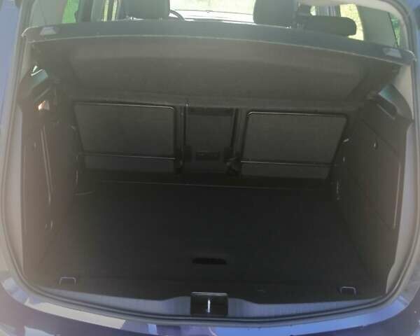 Синий Опель Мерива, объемом двигателя 1.69 л и пробегом 225 тыс. км за 5699 $, фото 8 на Automoto.ua