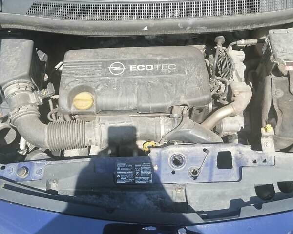 Синий Опель Мерива, объемом двигателя 1.69 л и пробегом 225 тыс. км за 5699 $, фото 15 на Automoto.ua