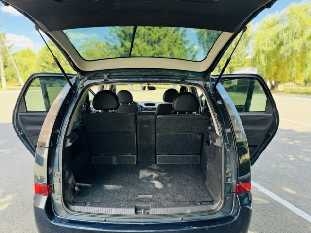 Зеленый Опель Мерива, объемом двигателя 1.6 л и пробегом 107 тыс. км за 4500 $, фото 13 на Automoto.ua