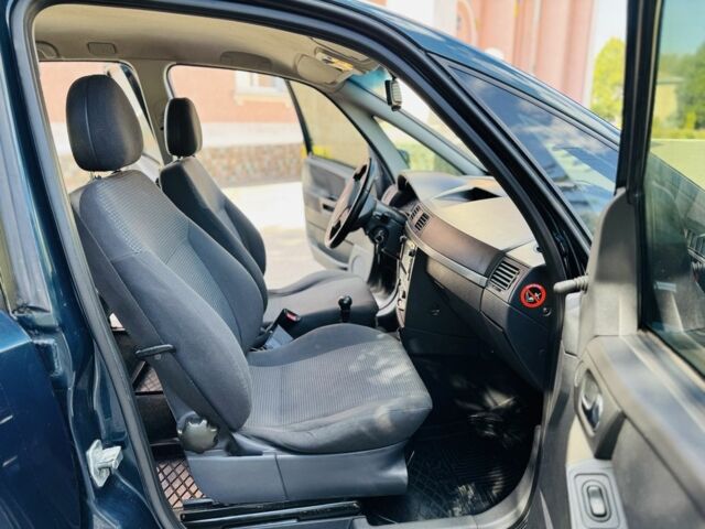 Зеленый Опель Мерива, объемом двигателя 1.6 л и пробегом 107 тыс. км за 4500 $, фото 11 на Automoto.ua