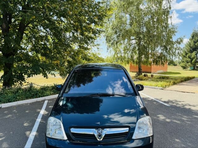 Зеленый Опель Мерива, объемом двигателя 1.6 л и пробегом 107 тыс. км за 4500 $, фото 4 на Automoto.ua