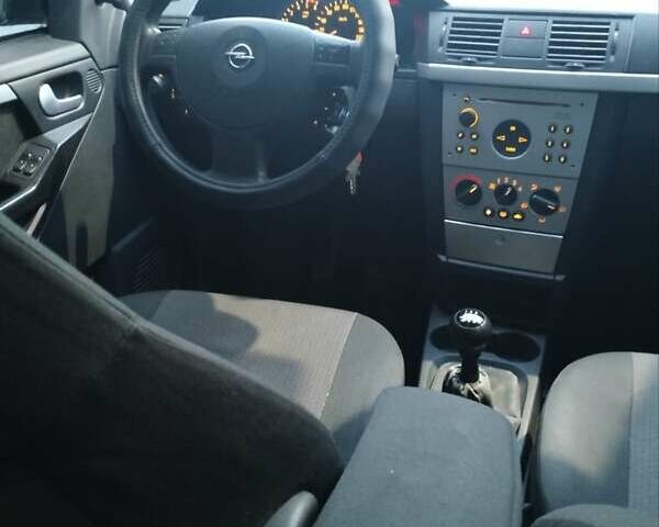 Зелений Опель Меріва, об'ємом двигуна 1.7 л та пробігом 290 тис. км за 3650 $, фото 3 на Automoto.ua