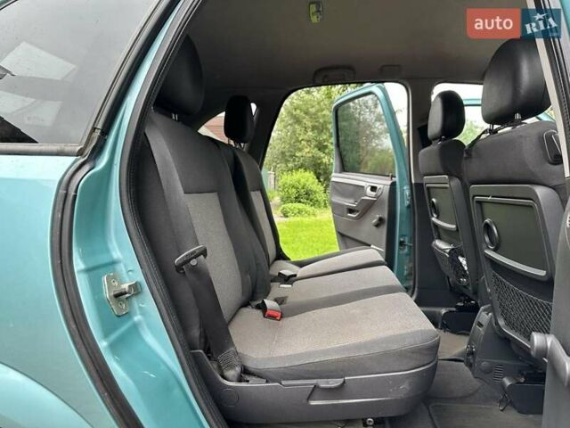 Зеленый Опель Мерива, объемом двигателя 1.6 л и пробегом 140 тыс. км за 4699 $, фото 4 на Automoto.ua