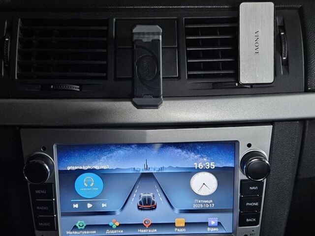 Зеленый Опель Мерива, объемом двигателя 1.6 л и пробегом 320 тыс. км за 5500 $, фото 5 на Automoto.ua