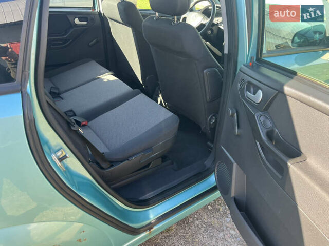 Зеленый Опель Мерива, объемом двигателя 1.6 л и пробегом 170 тыс. км за 2900 $, фото 10 на Automoto.ua