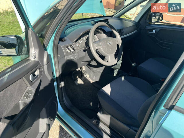 Зеленый Опель Мерива, объемом двигателя 1.6 л и пробегом 170 тыс. км за 2900 $, фото 8 на Automoto.ua