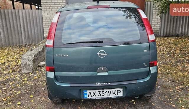 Зеленый Опель Мерива, объемом двигателя 1.6 л и пробегом 320 тыс. км за 5500 $, фото 4 на Automoto.ua