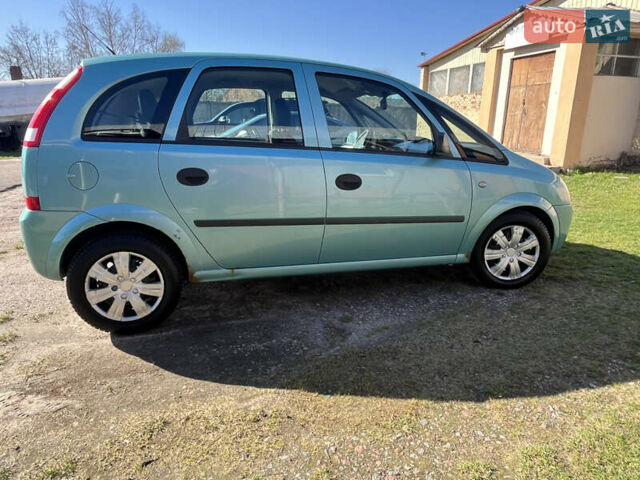 Зеленый Опель Мерива, объемом двигателя 1.6 л и пробегом 170 тыс. км за 2900 $, фото 3 на Automoto.ua