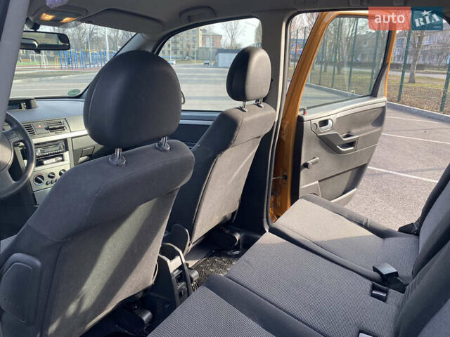 Помаранчевий Опель Меріва, об'ємом двигуна 1.6 л та пробігом 180 тис. км за 3700 $, фото 5 на Automoto.ua
