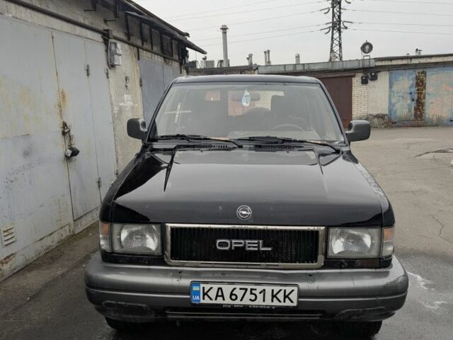 Черный Опель Монтерей, объемом двигателя 3.2 л и пробегом 211 тыс. км за 1000 $, фото 5 на Automoto.ua