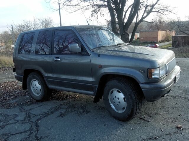 Серый Опель Монтерей, объемом двигателя 3.2 л и пробегом 270 тыс. км за 3500 $, фото 2 на Automoto.ua