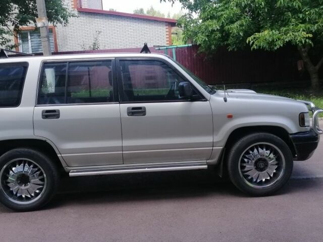 Серый Опель Монтерей, объемом двигателя 3.1 л и пробегом 218 тыс. км за 4999 $, фото 2 на Automoto.ua