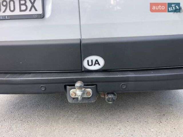 Белый Опель Movano, объемом двигателя 2.3 л и пробегом 140 тыс. км за 19000 $, фото 20 на Automoto.ua