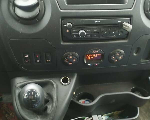 Белый Опель Movano, объемом двигателя 2.3 л и пробегом 380 тыс. км за 17500 $, фото 9 на Automoto.ua