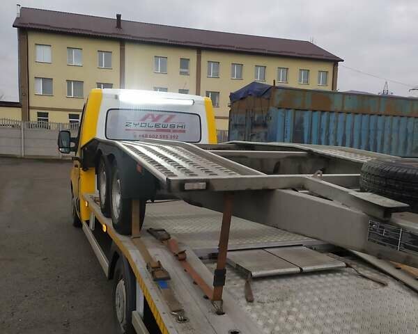 Белый Опель Movano, объемом двигателя 2.3 л и пробегом 380 тыс. км за 17500 $, фото 3 на Automoto.ua