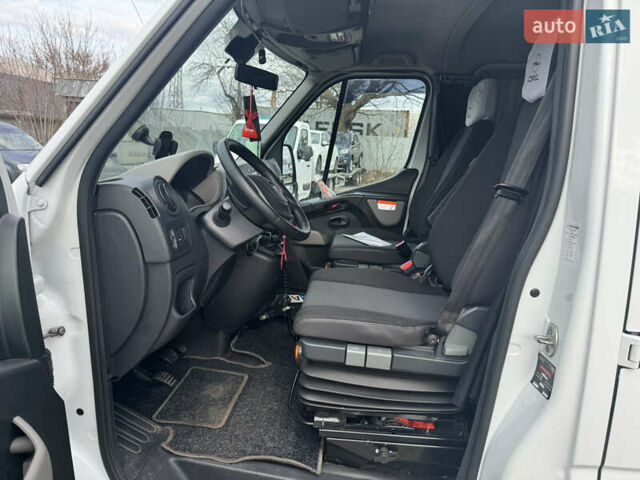 Белый Опель Movano, объемом двигателя 2.3 л и пробегом 297 тыс. км за 26000 $, фото 4 на Automoto.ua