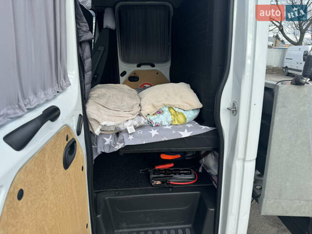 Белый Опель Movano, объемом двигателя 2.3 л и пробегом 297 тыс. км за 26000 $, фото 6 на Automoto.ua