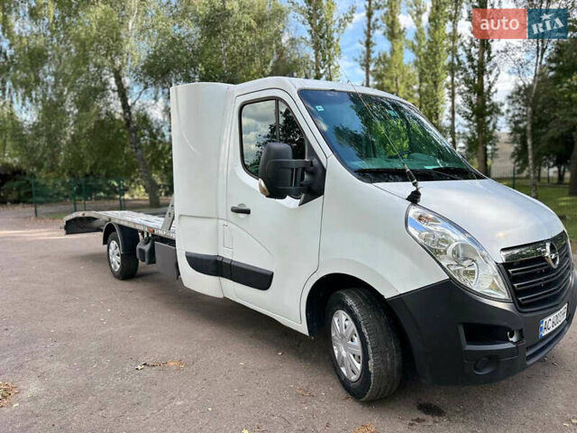 Белый Опель Movano, объемом двигателя 2.3 л и пробегом 690 тыс. км за 15300 $, фото 2 на Automoto.ua