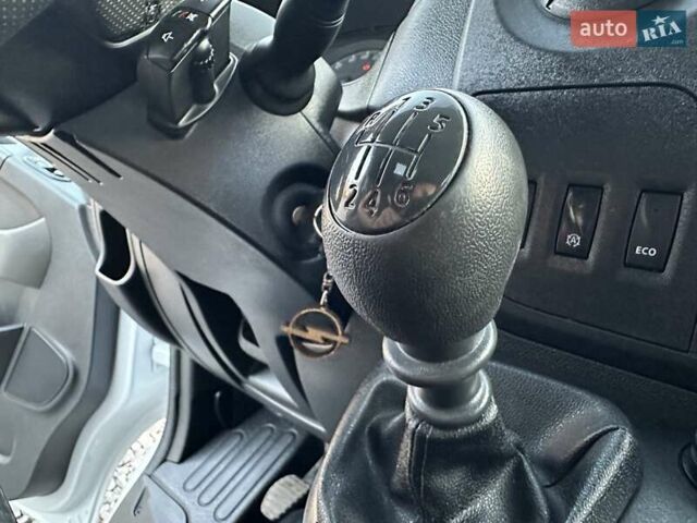 Білий Опель Movano, об'ємом двигуна 2.3 л та пробігом 68 тис. км за 23800 $, фото 56 на Automoto.ua