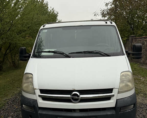 Белый Опель Movano, объемом двигателя 2.46 л и пробегом 436 тыс. км за 8000 $, фото 1 на Automoto.ua
