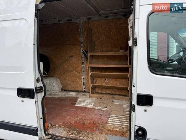 Белый Опель Movano, объемом двигателя 2.8 л и пробегом 301 тыс. км за 3700 $, фото 7 на Automoto.ua