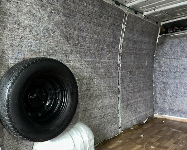 Белый Опель Movano, объемом двигателя 2.46 л и пробегом 300 тыс. км за 5100 $, фото 8 на Automoto.ua