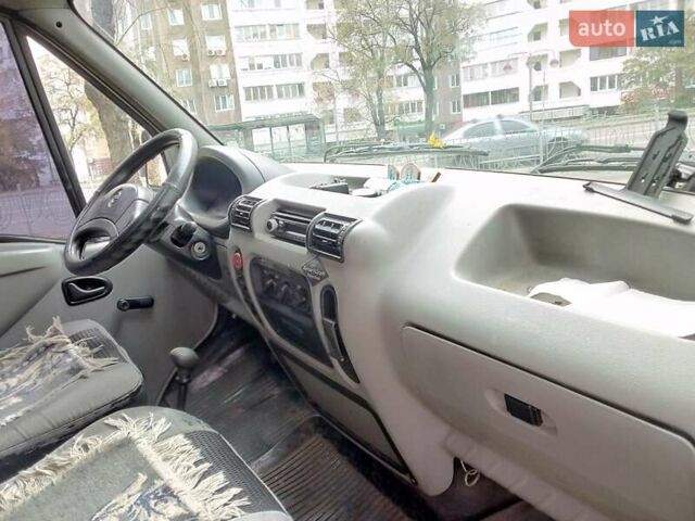 Белый Опель Movano, объемом двигателя 2.5 л и пробегом 238 тыс. км за 5200 $, фото 13 на Automoto.ua