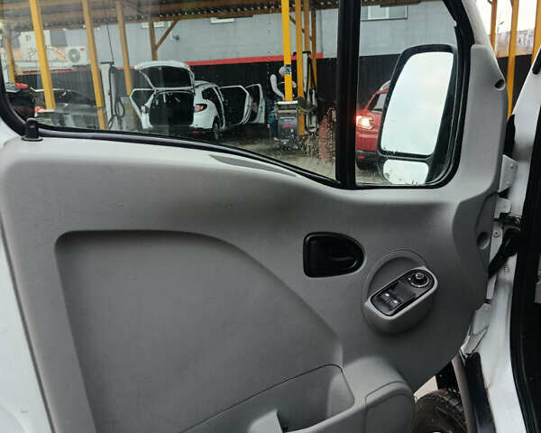 Белый Опель Movano, объемом двигателя 2.46 л и пробегом 309 тыс. км за 6800 $, фото 11 на Automoto.ua