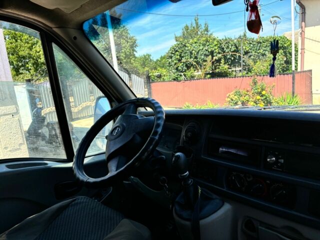 Белый Опель Movano, объемом двигателя 2.5 л и пробегом 400 тыс. км за 5000 $, фото 8 на Automoto.ua