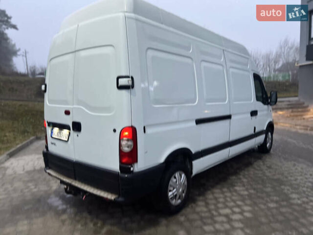 Белый Опель Movano, объемом двигателя 2.5 л и пробегом 650 тыс. км за 8700 $, фото 3 на Automoto.ua