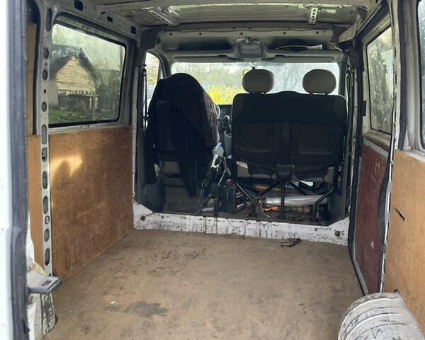 Белый Опель Movano, объемом двигателя 2.5 л и пробегом 465 тыс. км за 6200 $, фото 3 на Automoto.ua
