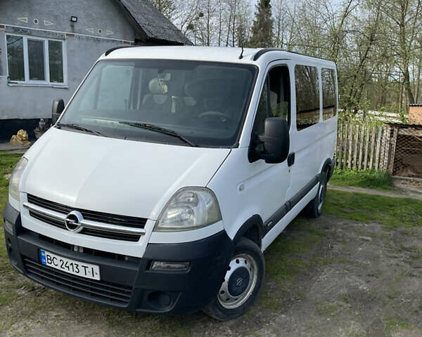 Белый Опель Movano, объемом двигателя 2.5 л и пробегом 465 тыс. км за 6200 $, фото 1 на Automoto.ua