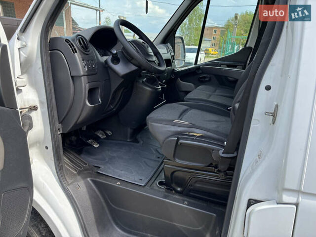 Белый Опель Movano, объемом двигателя 2.3 л и пробегом 390 тыс. км за 9999 $, фото 16 на Automoto.ua