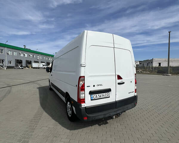 Белый Опель Movano, объемом двигателя 2.3 л и пробегом 240 тыс. км за 11500 $, фото 3 на Automoto.ua