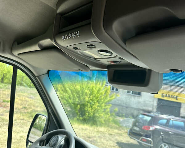 Білий Опель Movano, об'ємом двигуна 2.3 л та пробігом 315 тис. км за 9600 $, фото 4 на Automoto.ua