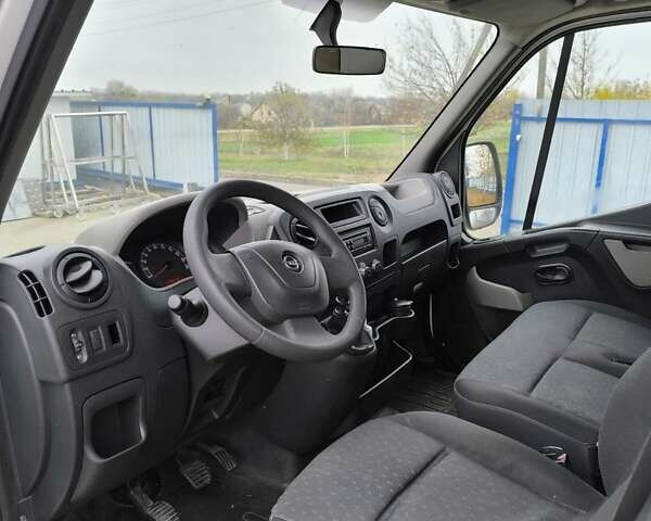 Белый Опель Movano, объемом двигателя 2.3 л и пробегом 217 тыс. км за 12250 $, фото 12 на Automoto.ua