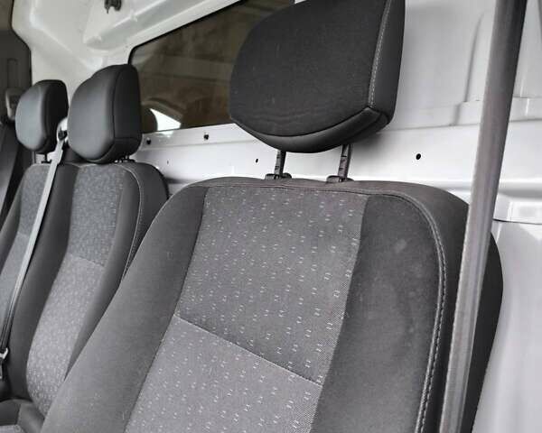 Белый Опель Movano, объемом двигателя 2.3 л и пробегом 217 тыс. км за 12250 $, фото 9 на Automoto.ua
